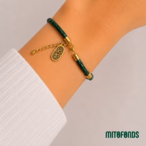 Lederen armband gevlochten